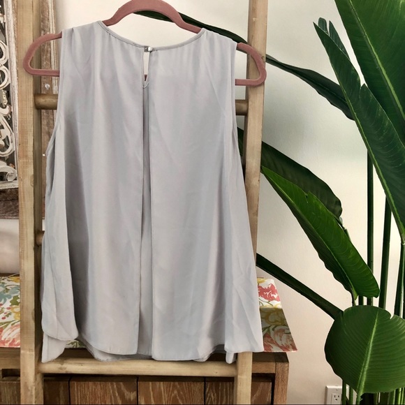 🖤NWOT Asymmetrical overlapping grey blouse - Picture 3 of 3